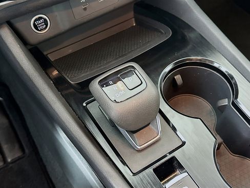 Used 2023 Nissan Rogue SV image 24