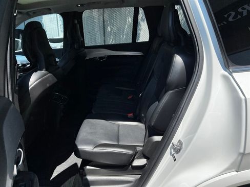 Used 2018 Volvo XC90 T5 Momentum w/ Convenience Package AWD/4WD image 22