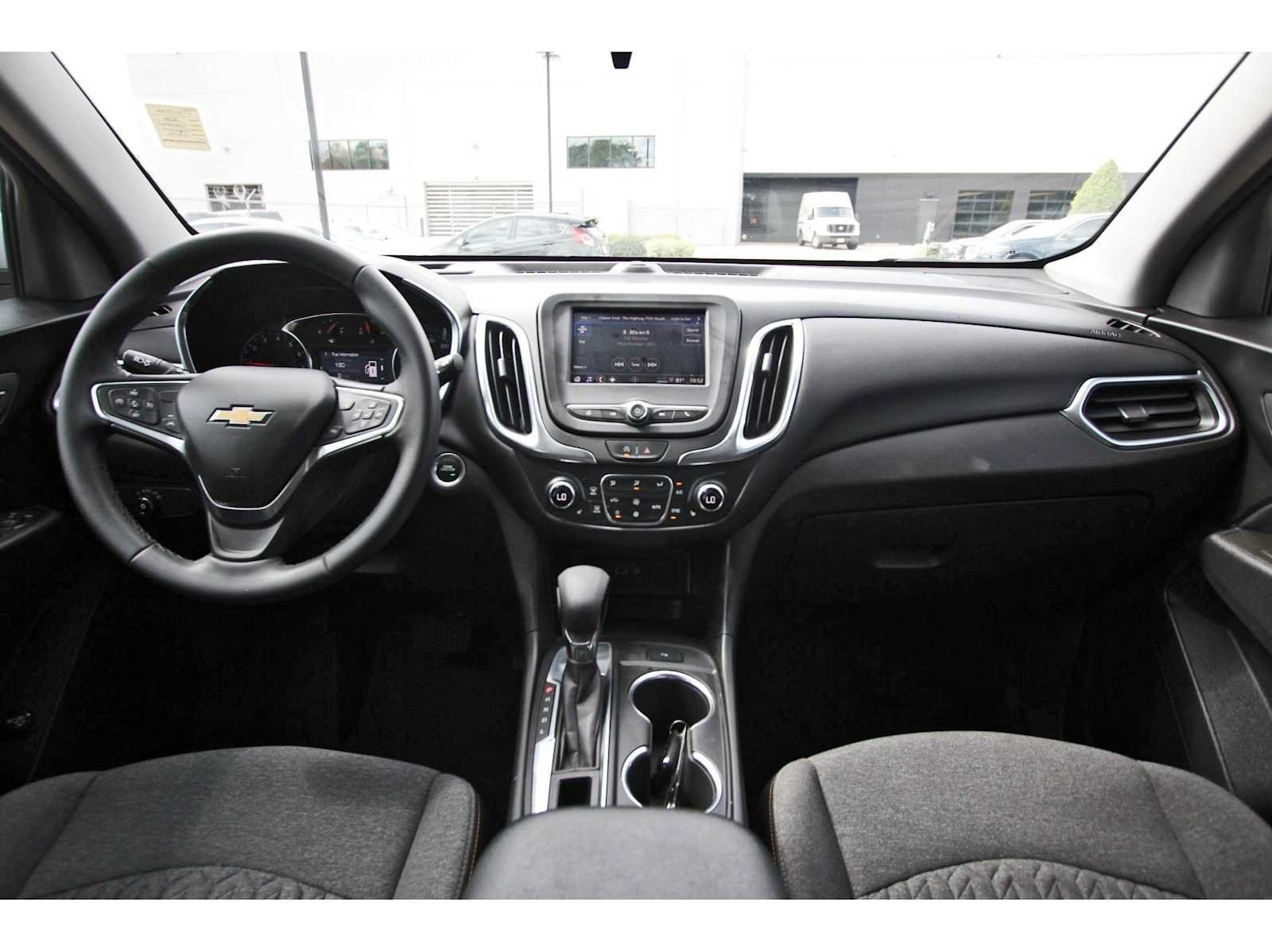 Used 2024 Chevrolet Equinox LT FWD image 7