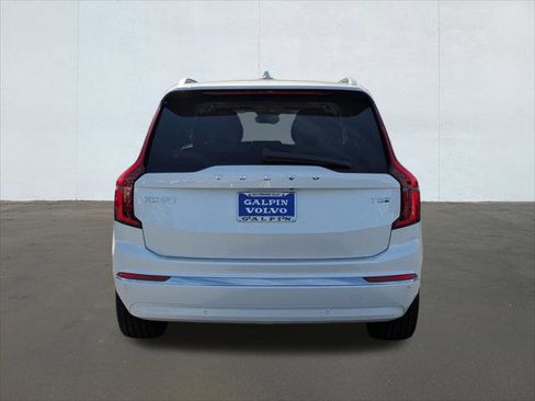 New 2026 Volvo XC90 T8 Ultra w/ Protection Package Premier image 5