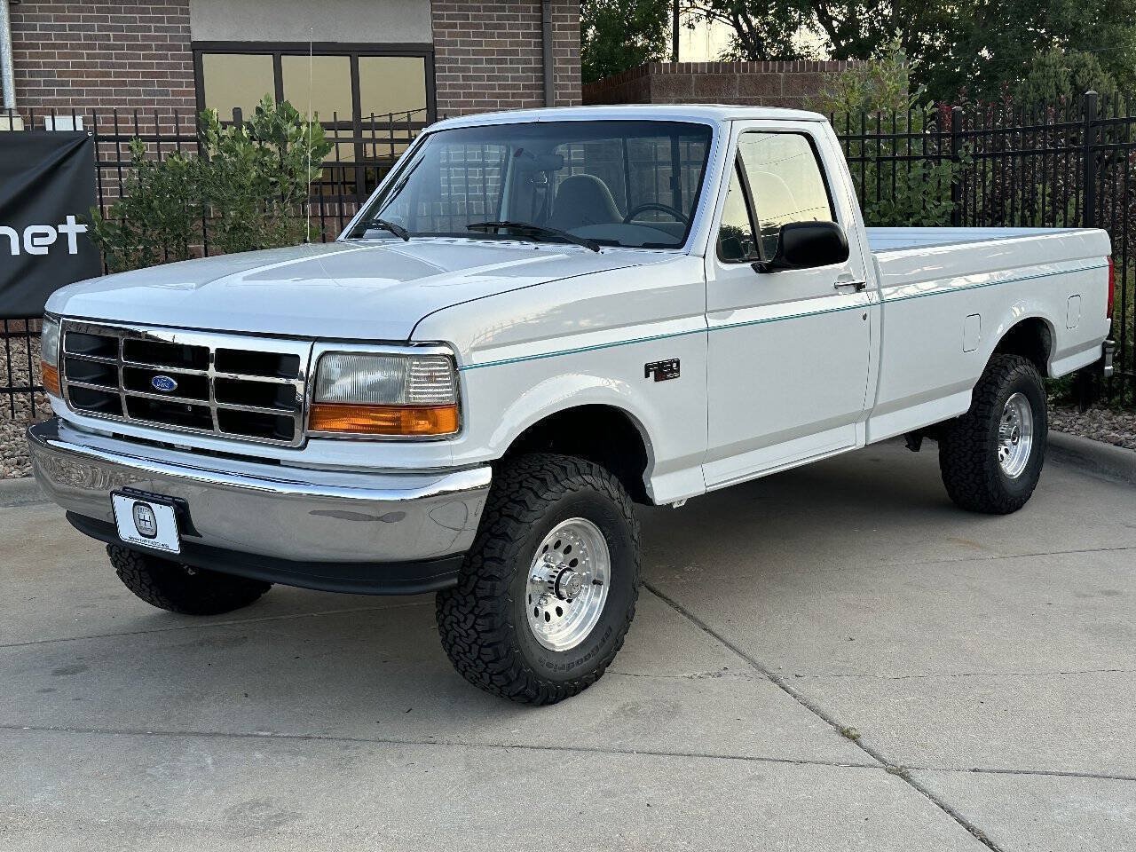 Used 1996 Ford F150 4x4 Regular Cab image 3