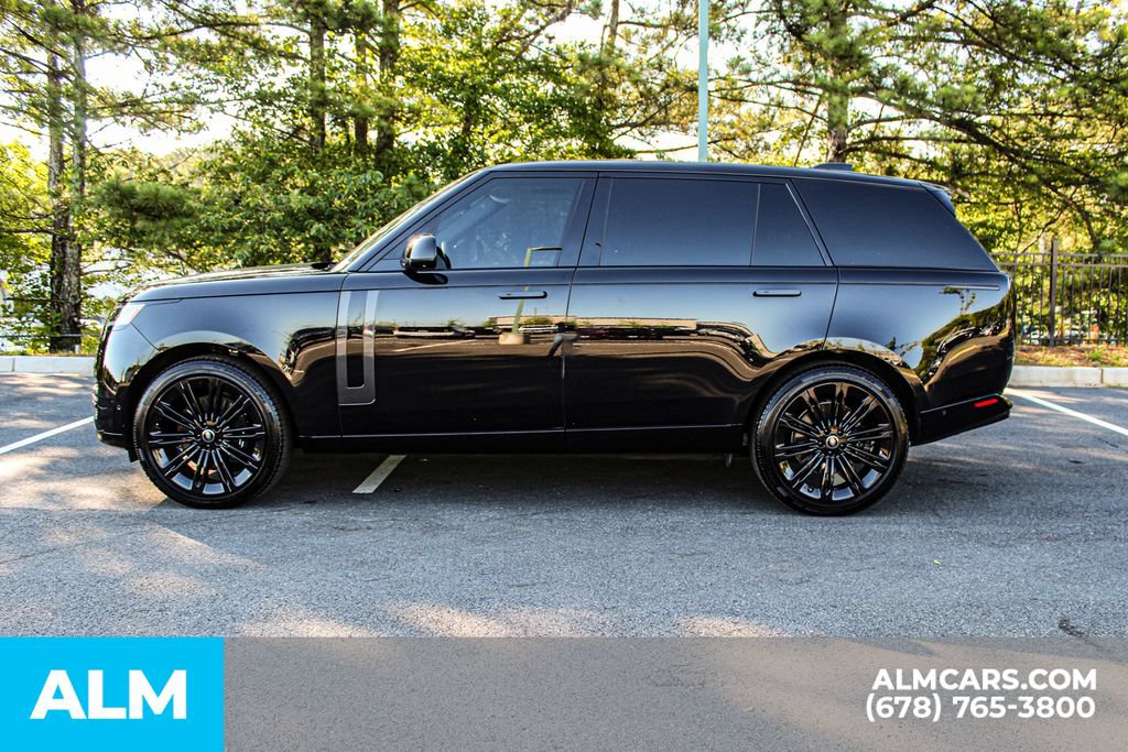 Used 2025 Land Rover Range Rover Long Wheelbase SE AWD/4WD image 6