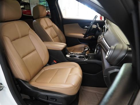 Used 2019 Chevrolet Blazer Premier w/ Sun and Wheels Package FWD image 35
