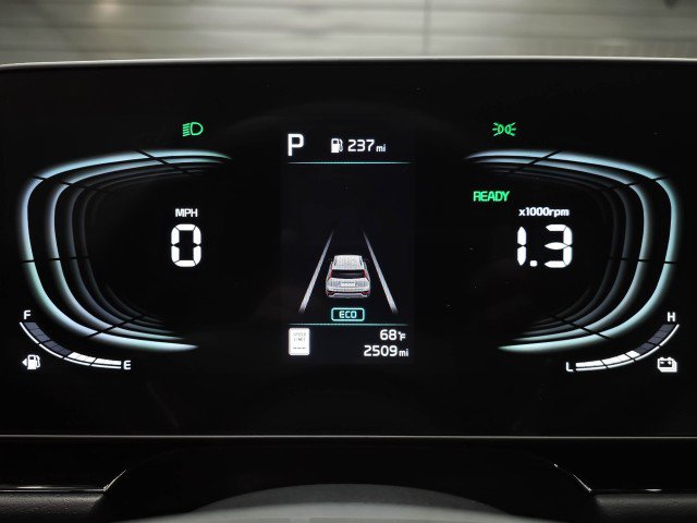 Used 2024 Kia Niro EX FWD image 23