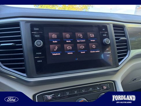 Used 2018 Volkswagen Atlas SE AWD/4WD image 27