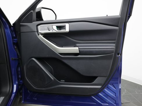 Used 2021 Ford Explorer Limited RWD image 45