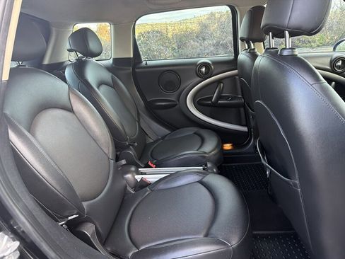 Used 2011 MINI Cooper Countryman image 16