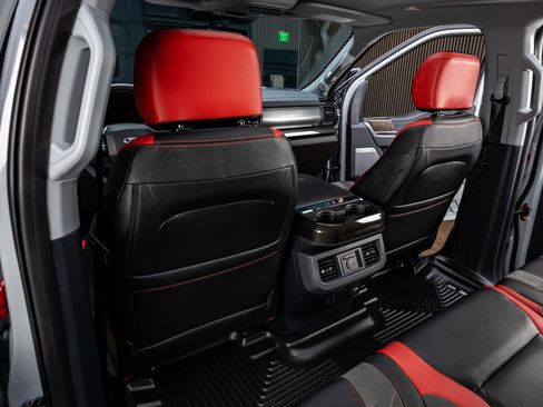 Used 2024 Ford F250 Lariat w/ Lariat Ultimate Package AWD/4WD image 33