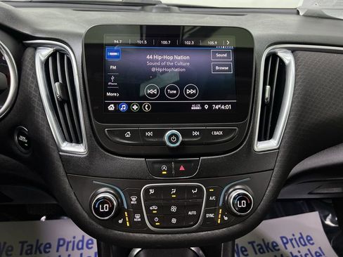 Used 2020 Chevrolet Malibu LT FWD image 21