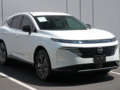 Used 2025 Nissan Murano SV AWD/4WD image 48
