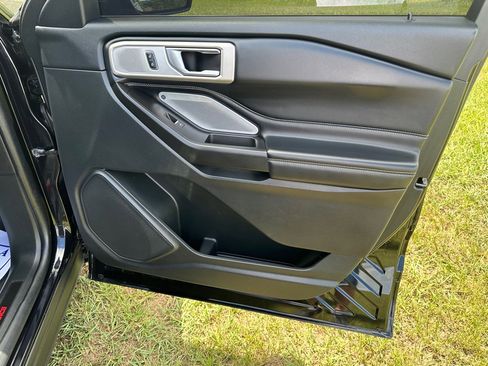 Used 2020 Ford Explorer ST w/ ST Street Pack image 16