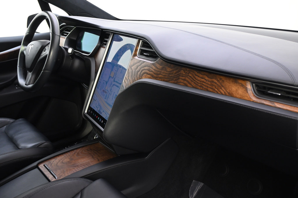 Used 2020 Tesla Model X Long Range AWD/4WD image 15