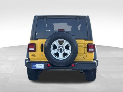 Used 2018 Jeep Wrangler Sport AWD/4WD image 4