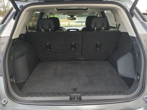 Used 2019 GMC Terrain Denali w/ Advanced Safety Package image 13