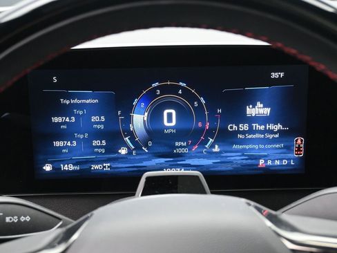 Used 2024 Chevrolet Traverse RS w/ LPO, Floor Liner Package image 12