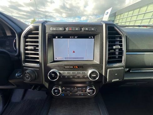 Used 2019 Ford Expedition Limited w/ Special Edition Package AWD/4WD image 38