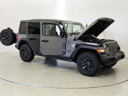 Used 2022 Jeep Wrangler Unlimited Sport AWD/4WD image 9
