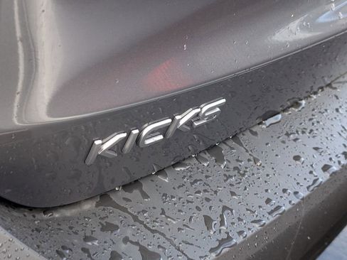 New 2025 Nissan Kicks SR image 9