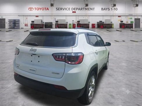 Used 2023 Jeep Compass Latitude AWD/4WD image 6