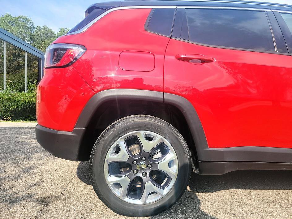 Used 2021 Jeep Compass Limited AWD/4WD image 17