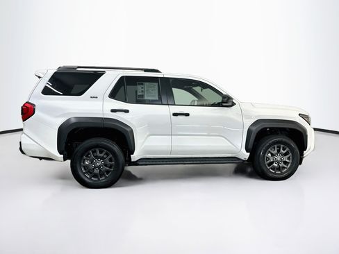 Used 2025 Toyota 4Runner SR5 AWD/4WD image 10