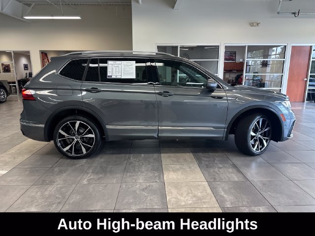 Used 2024 Volkswagen Tiguan SEL R-Line AWD/4WD image 12