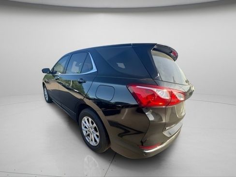 Used 2020 Chevrolet Equinox LT image 3
