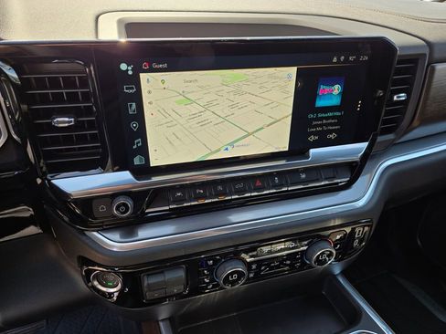 New 2026 Chevrolet Silverado 1500 High Country w/ High Country Premium Package AWD/4WD image 12