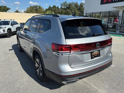 New 2026 Volkswagen Atlas SE FWD image 4