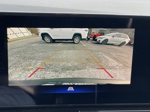 Used 2024 Chevrolet TrailBlazer RS image 24