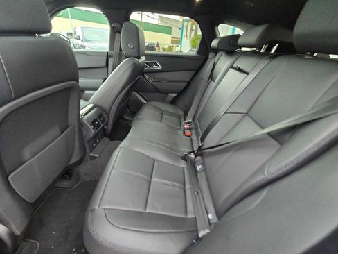 Certified 2025 Land Rover Range Rover Velar Dynamic SE image 20