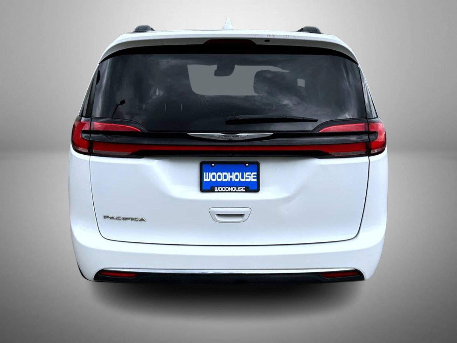 Used 2022 Chrysler Pacifica Touring-L FWD image 6