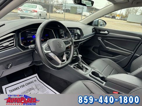 Used 2024 Volkswagen Jetta SE image 21