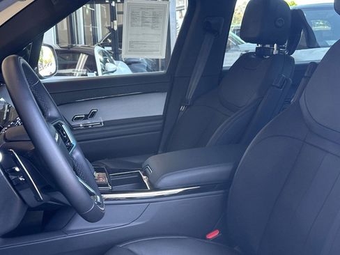 Certified 2025 Land Rover Range Rover Sport AWD/4WD image 5