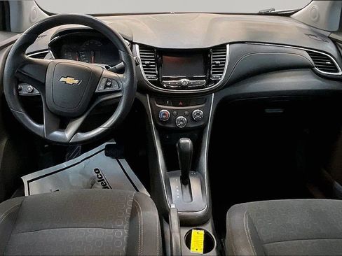 Used 2017 Chevrolet Trax LS FWD image 8