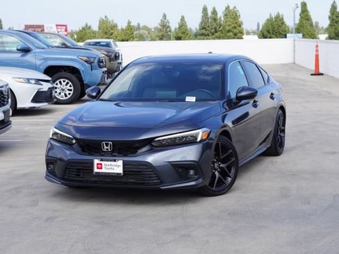 Used 2023 Honda Civic Sport Touring image 4