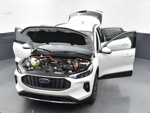 New 2025 Ford Escape SE image 37