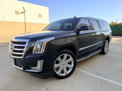 Used 2015 Cadillac Escalade ESV Luxury