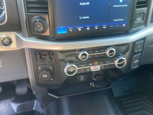 Used 2022 Ford F150 XLT w/ Equipment Group 302A High AWD/4WD image 18