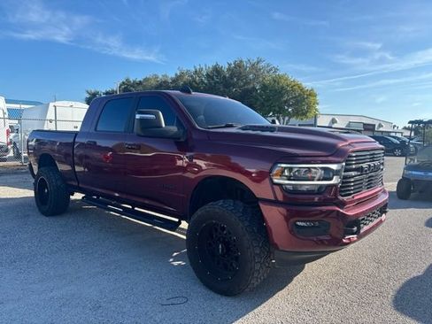 Used 2023 RAM 2500 Laramie AWD/4WD image 3