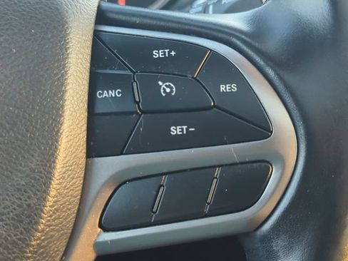 Used 2020 Jeep Cherokee Limited AWD/4WD image 14