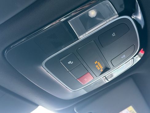 Used 2025 Hyundai Santa Cruz SEL image 22