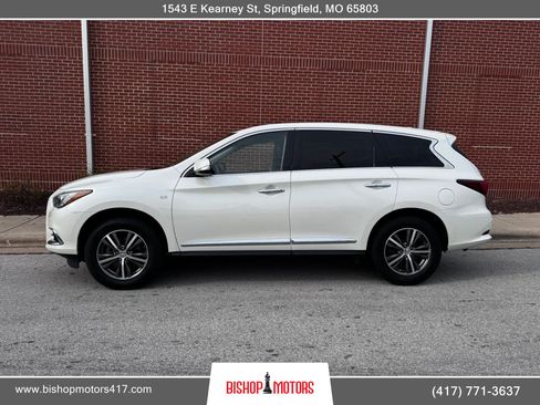 Used 2017 INFINITI QX60 Luxe image 2