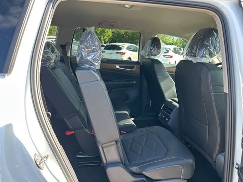 New 2026 Volkswagen Atlas SE image 40