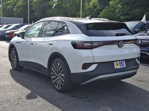 Used 2023 Volkswagen ID.4 Pro S Plus RWD image 3