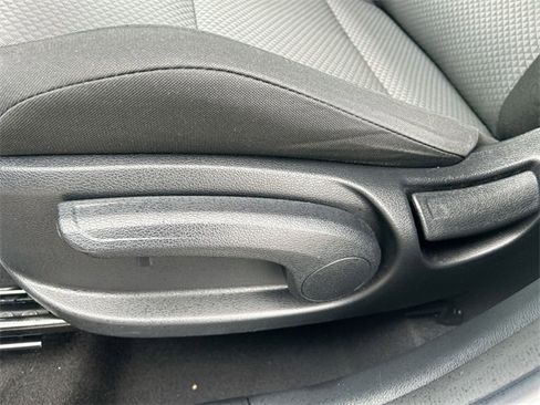 Used 2022 Kia Soul LX image 16