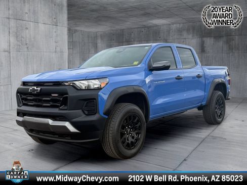Certified 2025 Chevrolet Colorado Trail Boss AWD/4WD image 1