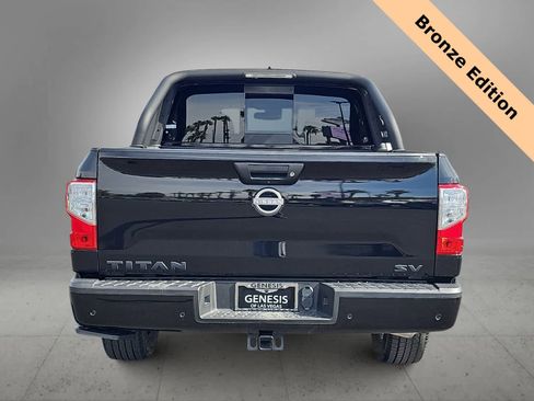 Used 2024 Nissan Titan SV w/ SV Bronze Edition Package RWD image 7