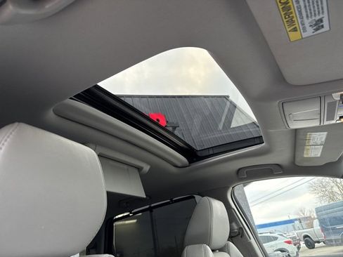 Used 2016 Acura MDX SH-AWD w/ Tech & Entertainment image 12