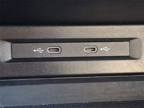 Used 2024 Volkswagen Tiguan Wolfsburg Edition image 23